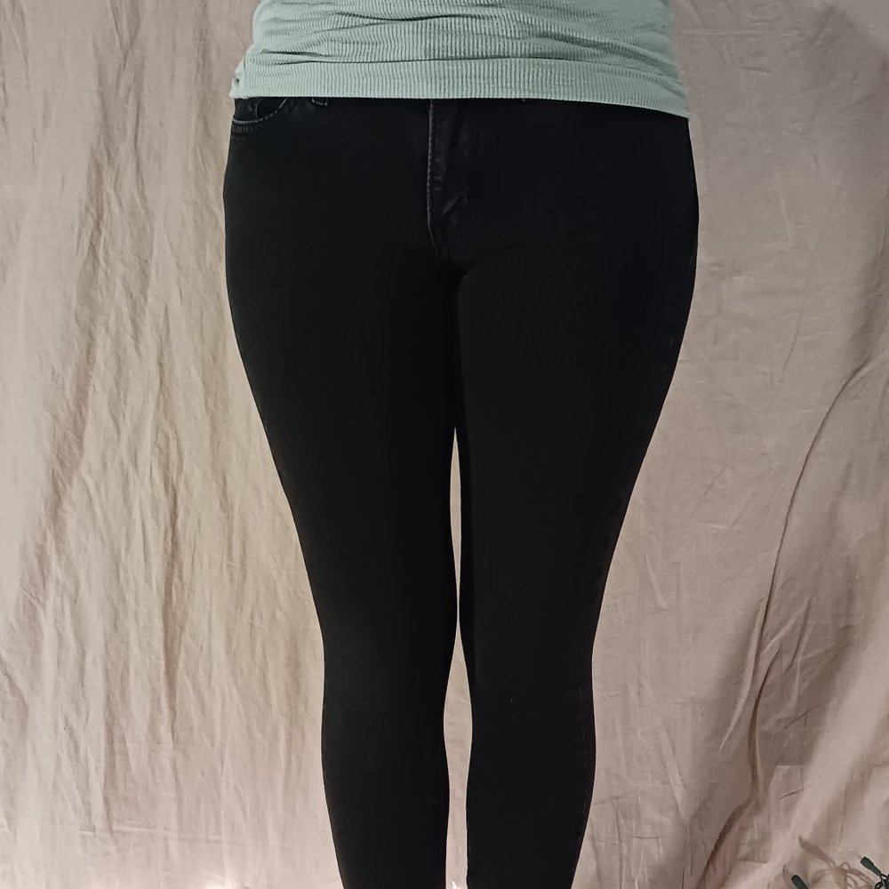 black skinny jeans
